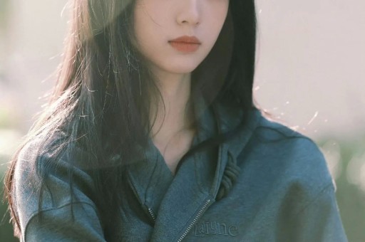 刚官宣23岁网红女友仅3天林俊杰就因亲吻幼童被骂上热搜？完整视频曝光后全网集体道歉！